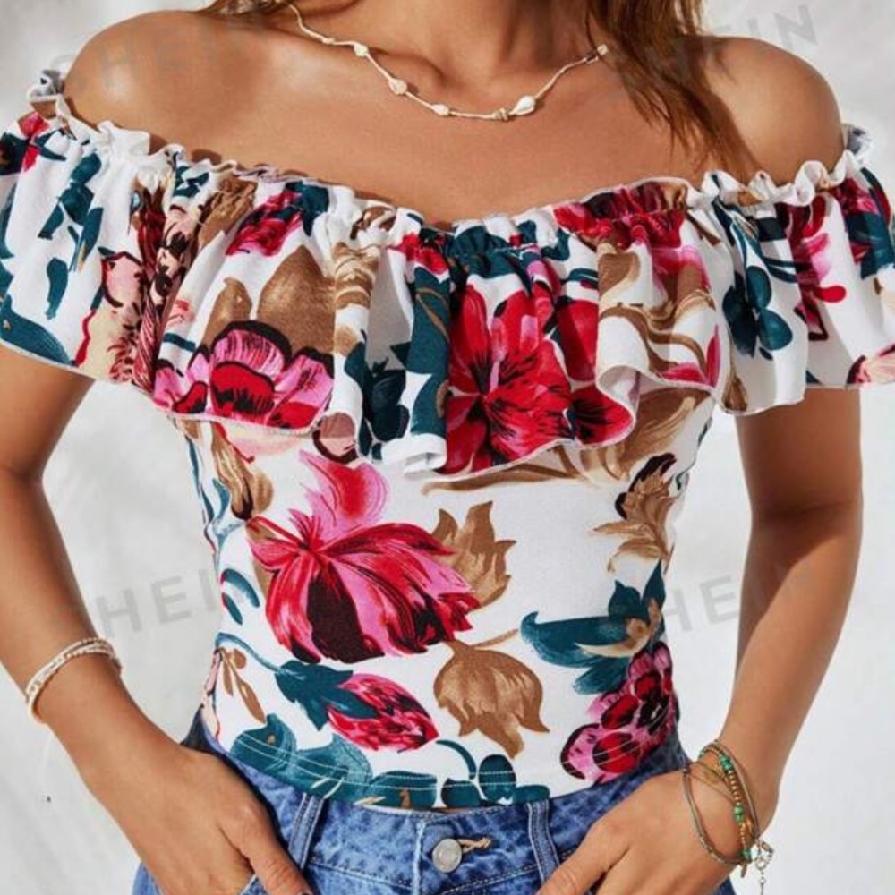 NWT Ruffle Flounce Off Shoulder Top Size L